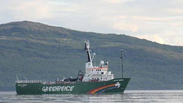 Задержанное судно Гринпис прибудет в Мурманск во вторник